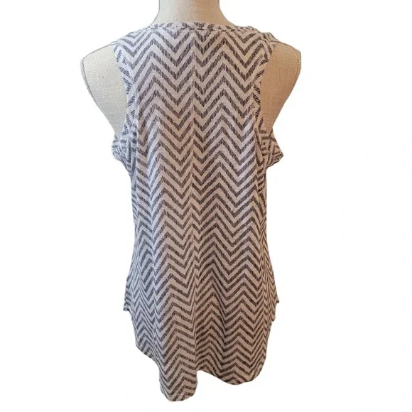 Athleta Breezy Muscle Chevron Tank Top Navy Blue/White Size Medium - Picture 3 of 5